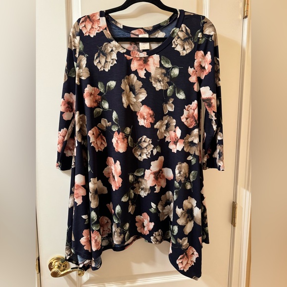 Floral Print Women's Tunic Top - Picture 3 of 7